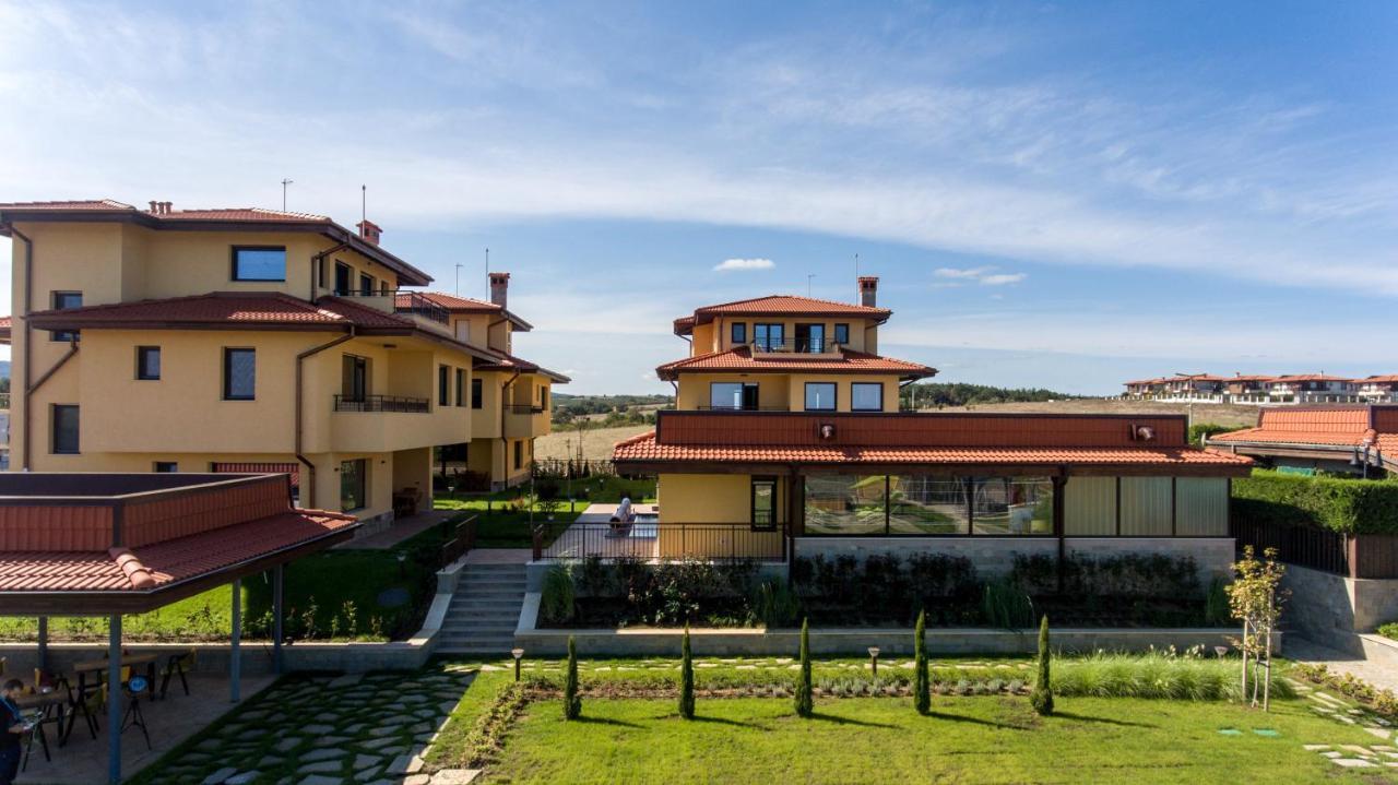 Villa Em Lozenets Exterior photo